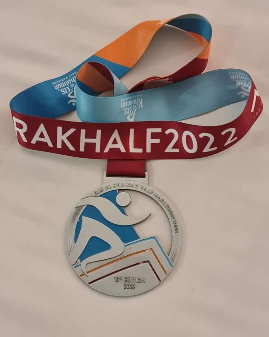 itsdavidthuo1's tweet photo. “Gold medals aren't really made of gold. They're made of sweat, determination and a hard-to-find alloy called guts.” 
RAK Half Marathon sweat,determination and the hard alloy  and the beautifull route around the island.

#inspirethroughrunning
#www.davidthuo.com
#fitnesswithdavid https://t.co/2fPRDdvrZv