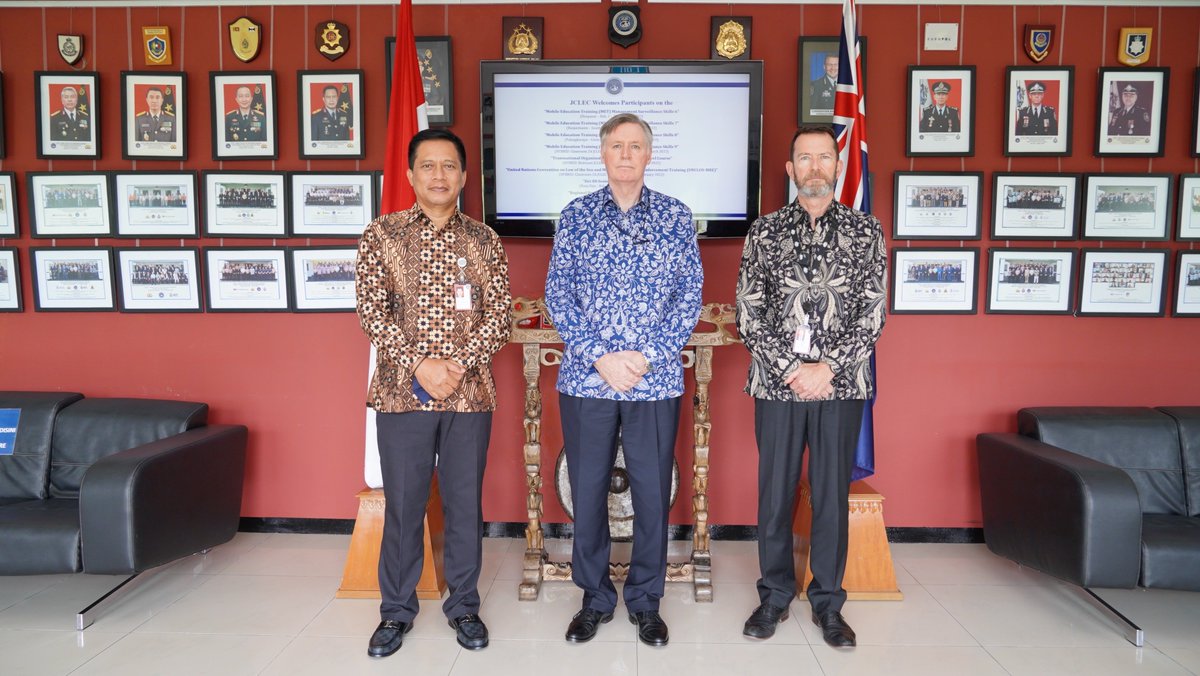 JCLEC_official's tweet photo. Duta Besar Selandia Baru, YM. Kevin Burnett berkunjung ke #JCLEC pada minggu ini dan membuka Program Penanganan Kajahatan Terorganisasi Lintas Negara yang disponsori oleh Pemerintah Selandia Baru.
@NZinJakarta https://t.co/2nXxgiXyy7