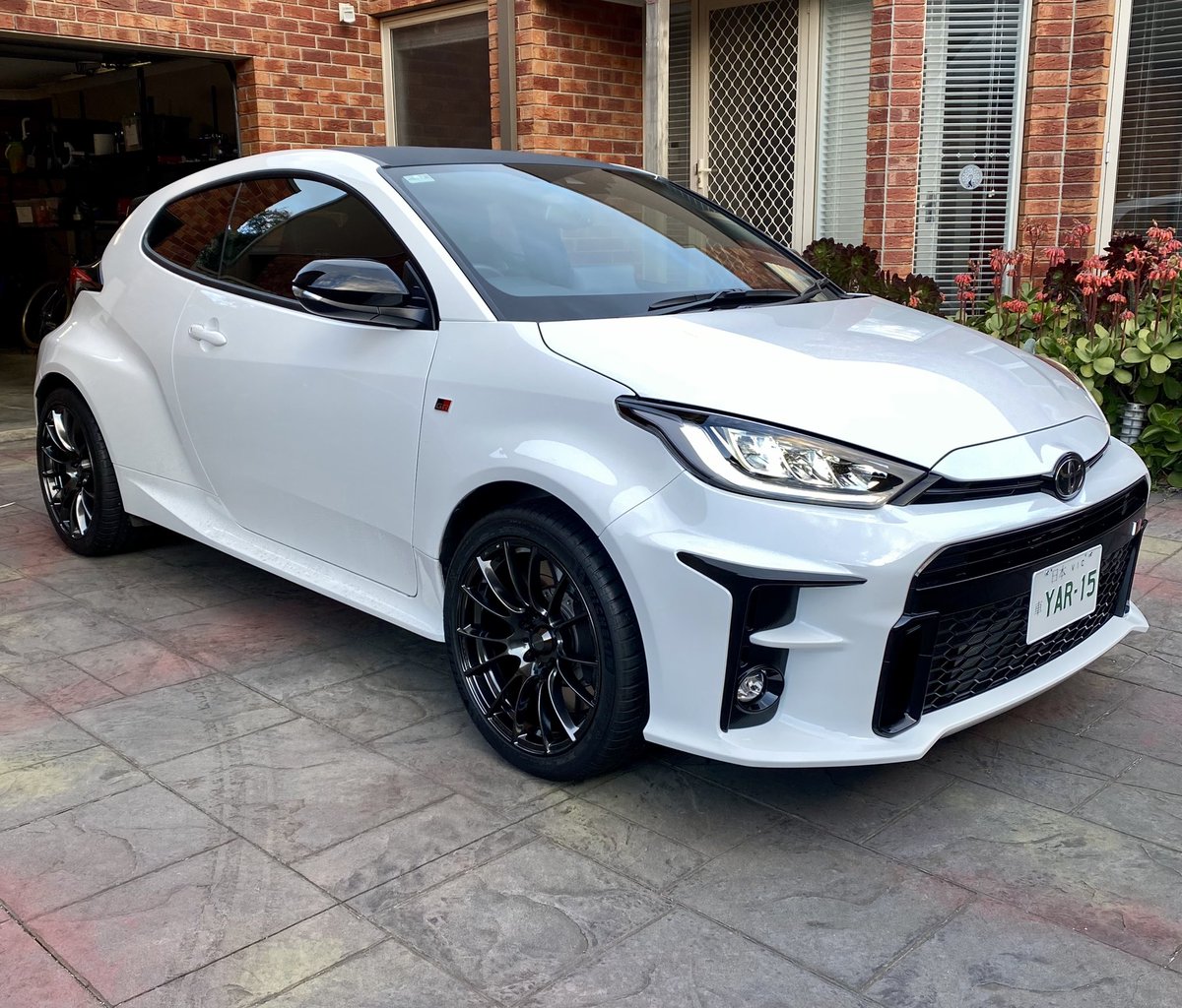 chrisblunden86's tweet photo. @cloxic It’s white, so not so batmobile. And have changed the wheels 🙃 https://t.co/rN9ZtaFxvU
