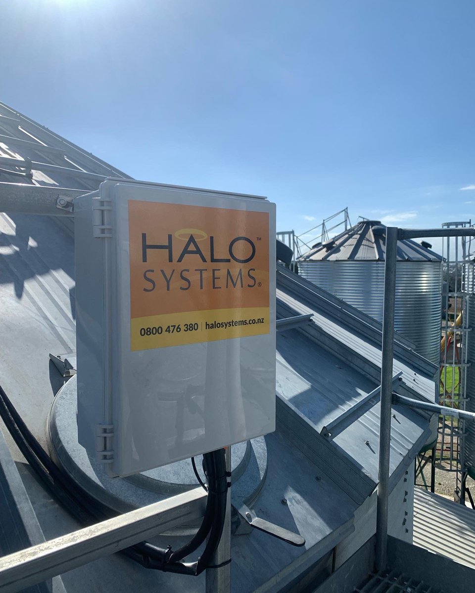 ChrisSmithnz's tweet photo. Halo System set up to monitor the temp in 16 zones in a 800t grain silo. #halosystems https://t.co/tiMzoQN14F
