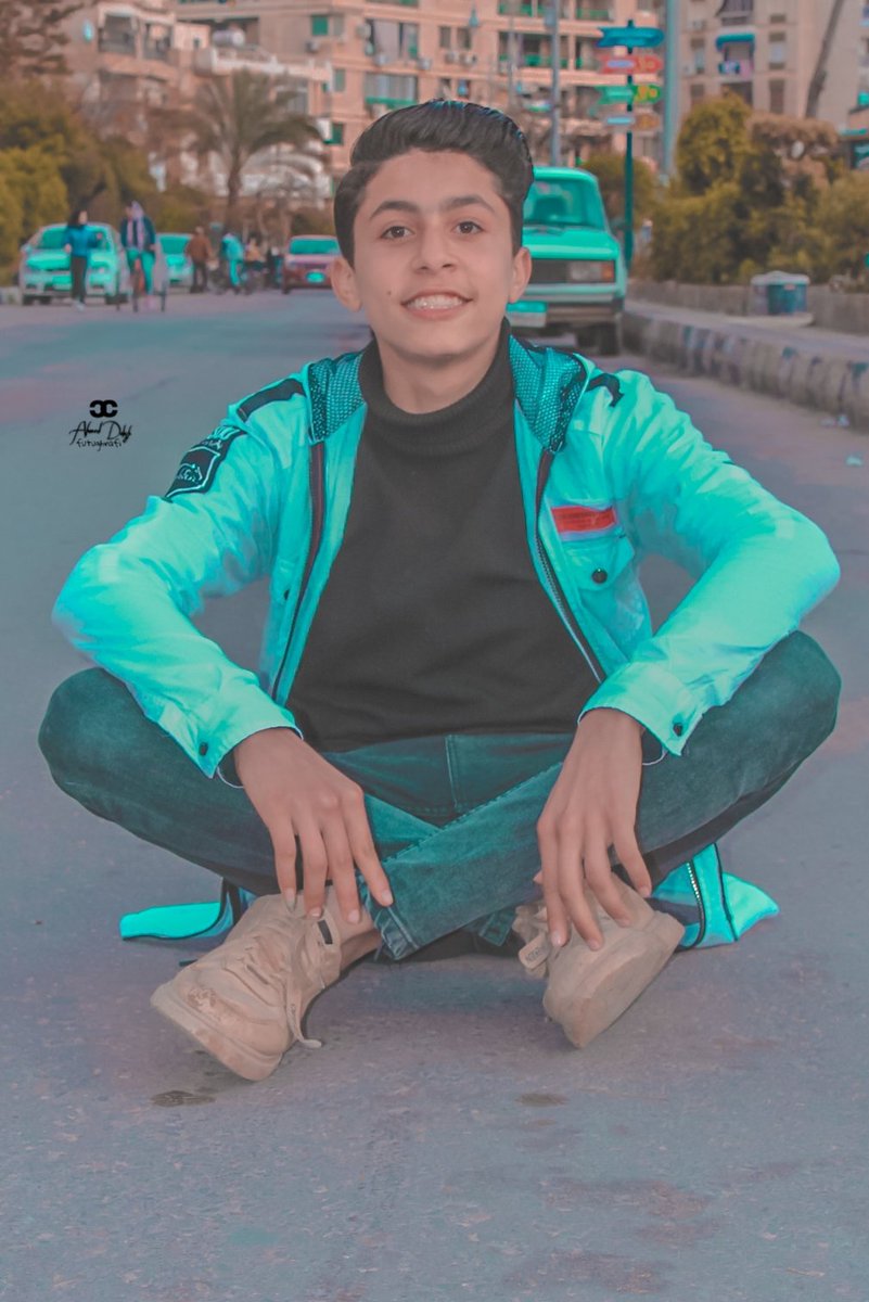عايز رايك في الصوره
