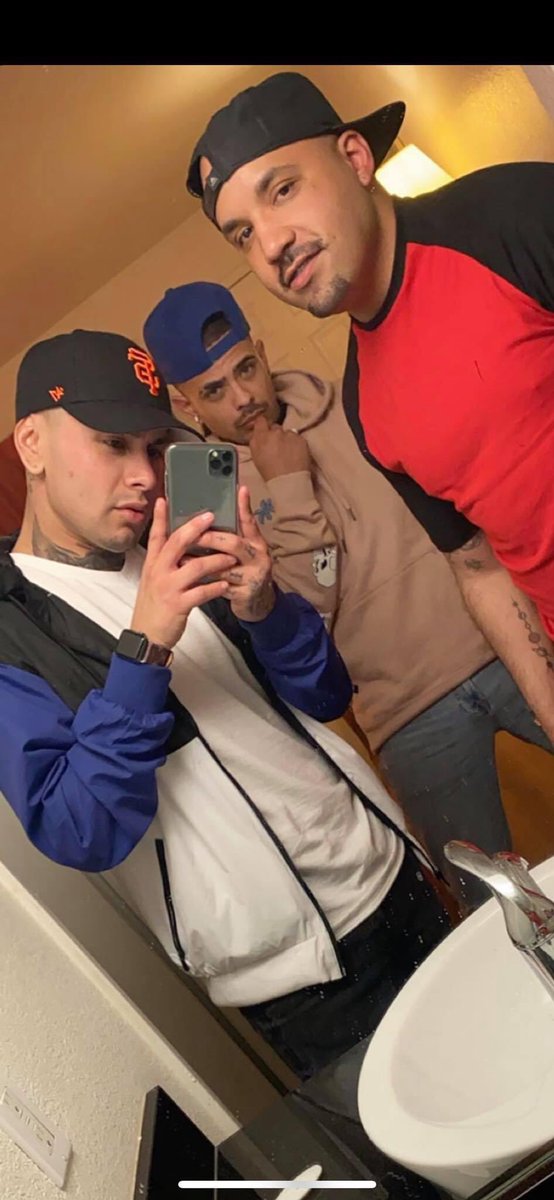 clif_cj's tweet photo. Tapped him on grindr,‘met up that night and the rest was history. Lol miss these two. https://t.co/jpFMEUmELF