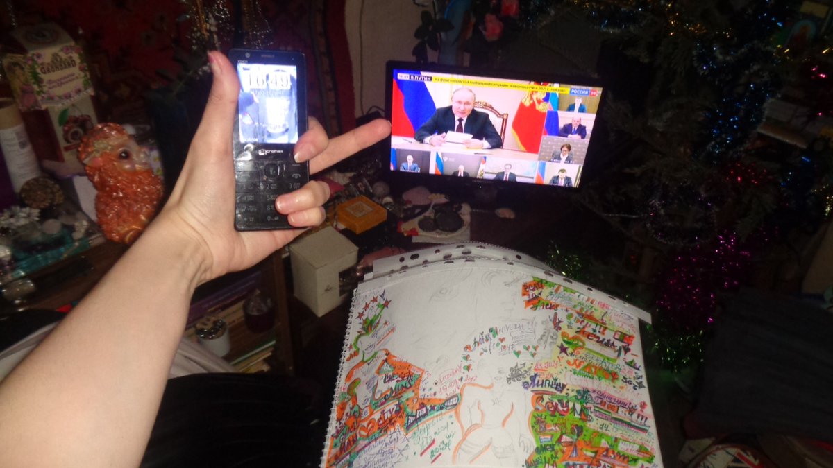 dariaries's tweet photo. ПРОДОЛЖАЕМ !!!! МОЧИТЬ !!!!! > русблядь и оккупированную им хунту из отсосников-челяди: днр и лнр < ПО НАШЕМУ ЭСКИZY !!!!! (Странно, что количество постпредметов на фото WITH THE:  #RIVERTHECHAP сведено до минимума )))), А НЕ КАК В МАТЧЕ: 7.12.2021 TUESDAY >leipzig fc https://t.co/Nd6cfSmrVs