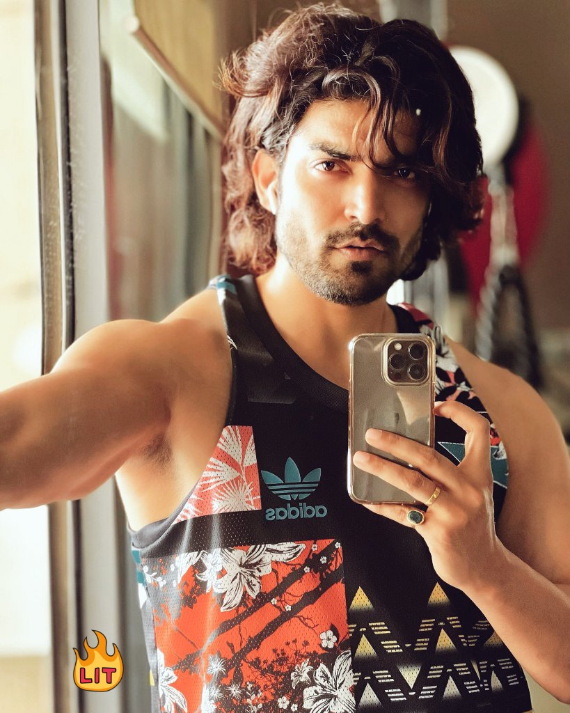 GuruPiyu's tweet photo. @gurruchoudhary Wishing you a Very Very Happy Birthday G❤️. 
May God bless you always and give you all the happiness, joy and peace in life. 
Have a great day and a superb year ahead. 

#HAPPYBIRTHDAY 🎂 ❤ https://t.co/RtYVXNOMFW