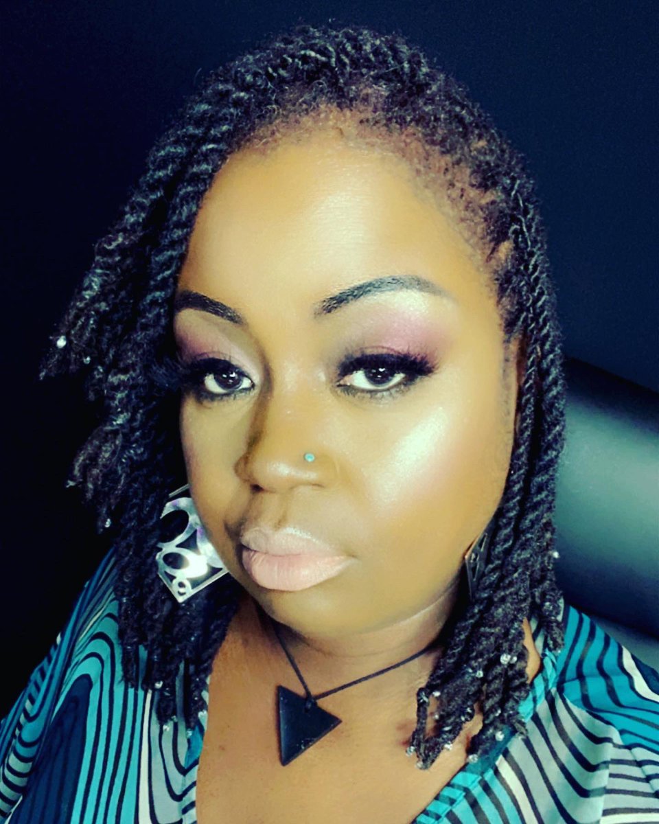 kinkylocx's tweet photo. Love is in the hAIR💕 #BlackWomen #dreadlocks #blackhair #melaninpoppin #over50andfabulous #BlackTwitter #locstars #locs #youtubeblack https://t.co/78tYsf88Sz