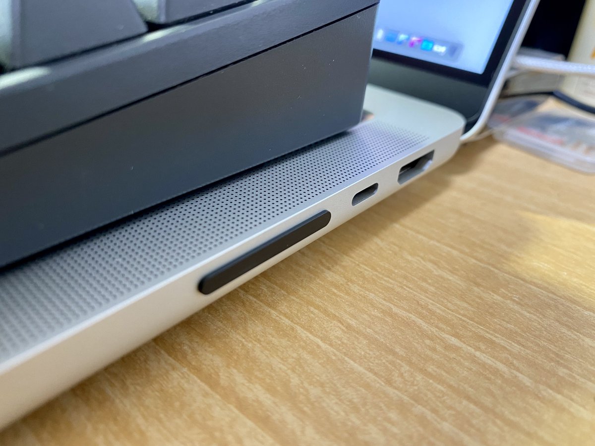 mousepancyo's tweet photo. トランセンドのJetDrive Lite330(512GB)も到着。これは内蔵SSDを拡張する感覚でSDカードスロットに付けっぱなしにできるので便利ですね。
#transcend #jetdrive https://t.co/zzA5JBDM6X