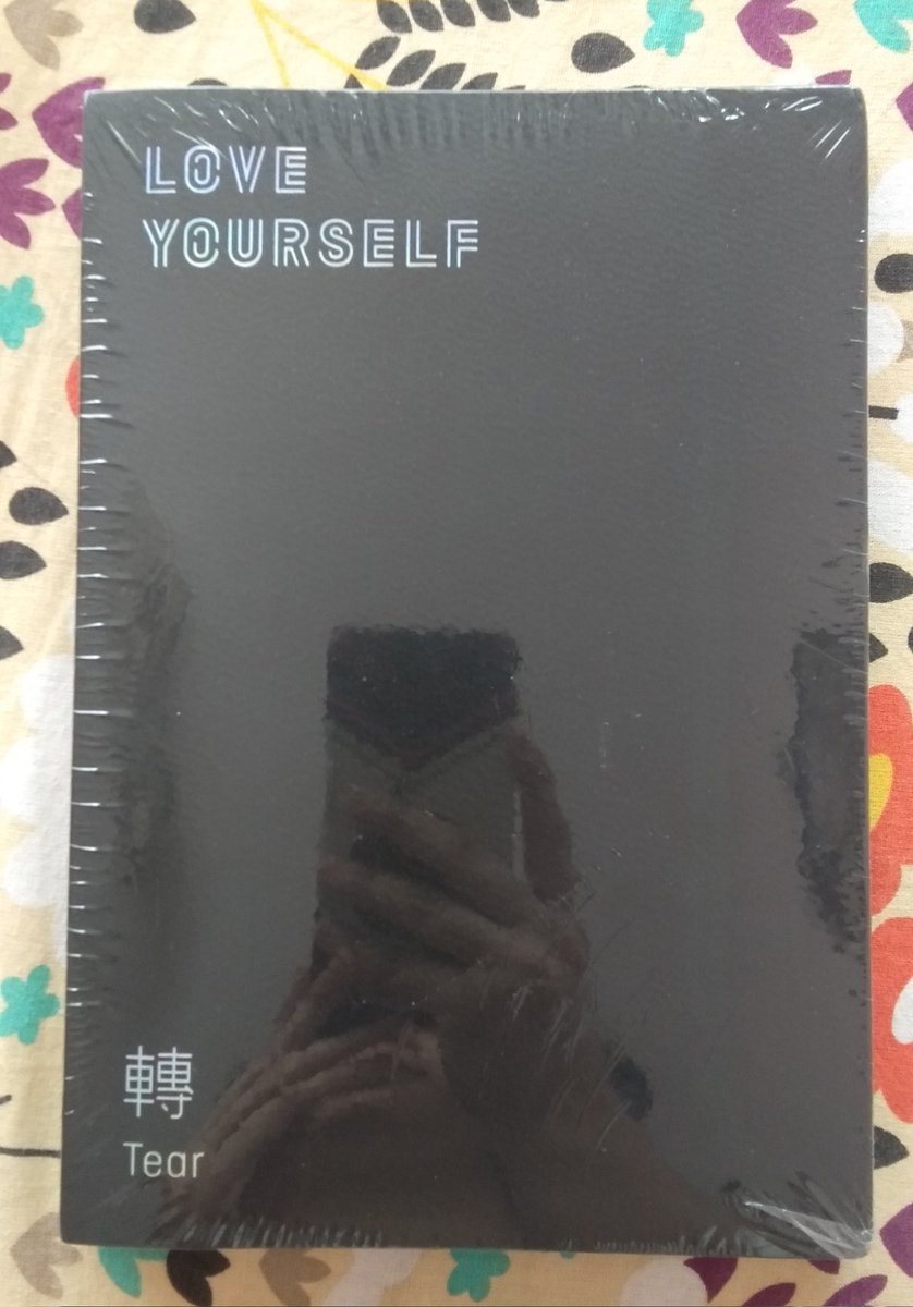 swyeez's tweet photo. woke up only to open the door and this arrived sjdhHSHEBRHRRJEKEHFH https://t.co/H5fxligK1z