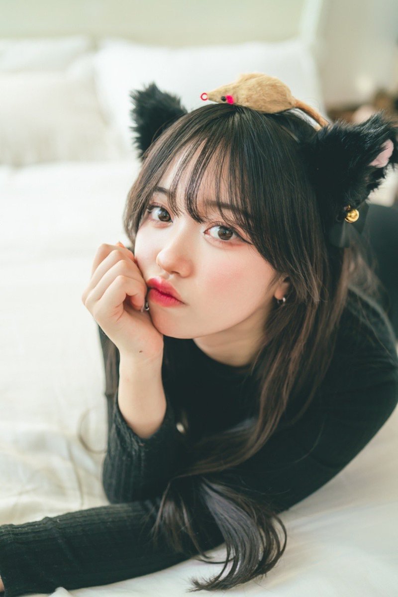 chan_rika_ayase's tweet photo. #猫の日 https://t.co/9zUKy9h2ST
