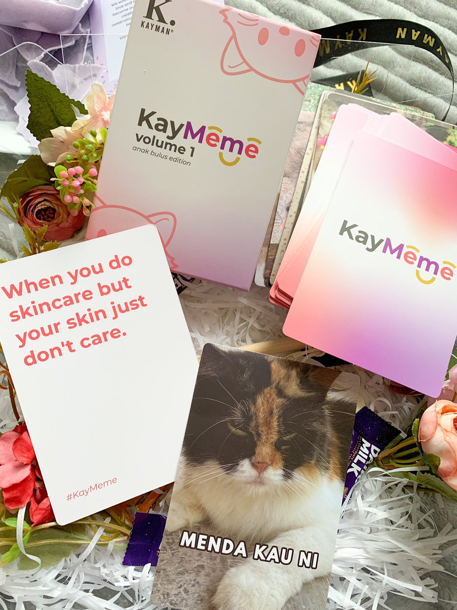 skinnyondinie's tweet photo. Itโs not @kaymanbeauty if itโs not extra - Always exciting, always sweet & always unexpectedโ๏ธ
After much hardwork cracking the yums choc pinata by @butternums, this cute merchandise is revealed - kitty playing cards ๐ฑ โค๏ธ
CUTE!
#5YearsOfKayman #PartyWithOurBesties #Kaymeme https://t.co/DfnNk66uIS