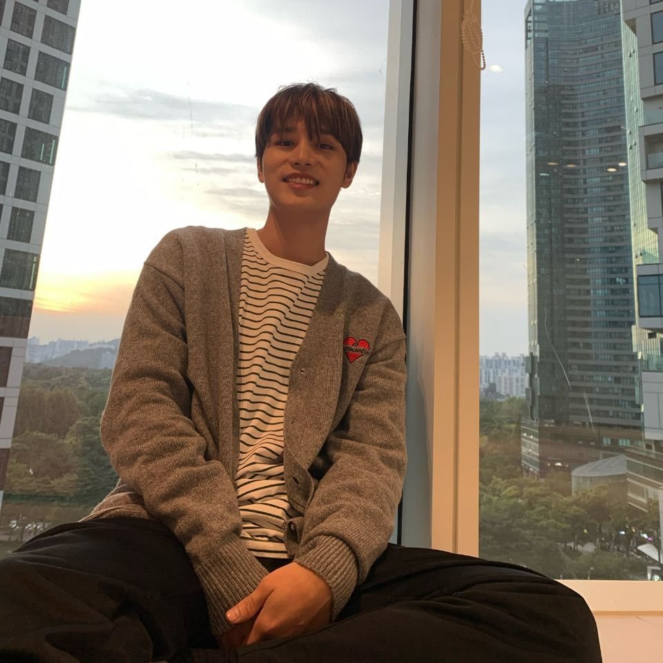 nana_jaeminsexy's tweet photo. to my favorite moon, please rest well and you are always worth the wait. love you uri moon taeil 💚

#항상문태일이함께 
#AlwaysWithMoonTaeil
#GetWellSoonTaeil https://t.co/4NqPWjR2cA
