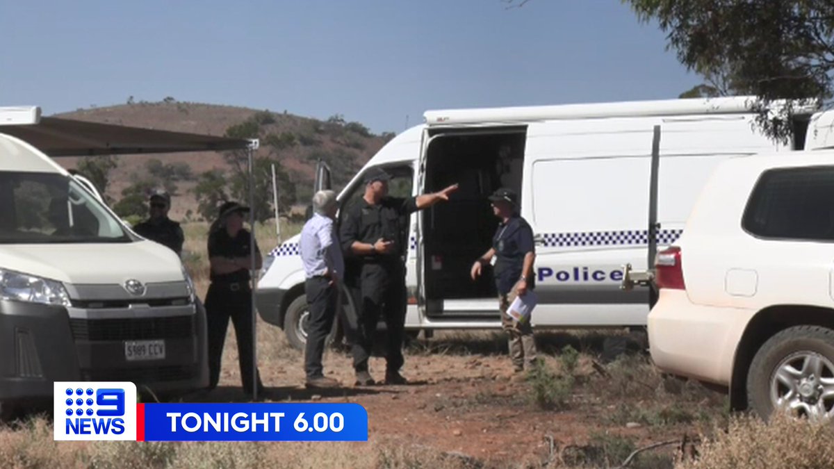 9NewsAdel's tweet photo. DEVELOPING: A major police search is underway in the state's Mid North for the body of missing man Robert Atkins.

Officers are currently scouring an area between #Orroroo and #Peterborough, where it’s believed he was murdered and his body dumped. 

Full story, 6pm on #9News https://t.co/XYqvg12qyx