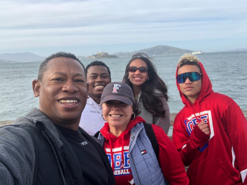 annieortiz246's tweet photo. I've been a baseball sister, baseball girlfriend, baseball wife, &amp; a Baseball Mom⚾️But the 'Coaches Wife' is still something I'm getting used to! I love to see hubby do what he loves❤but Coaching is not for the weak! (w/ my sis, cuz nephew plays on the 13U &amp;14U team)
#OBFstrong https://t.co/oL7rdPDYl8