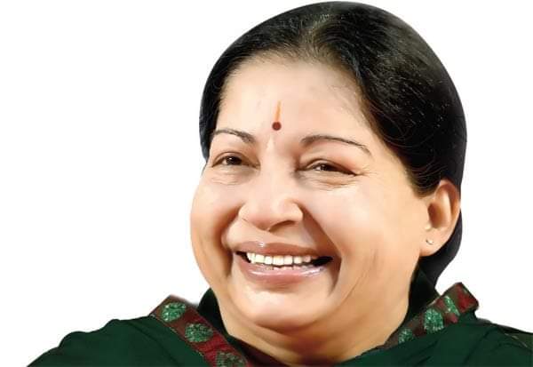 BALACHANDER02's tweet photo. எங்கள் இதயத்தில் வாழும் புன்னகை அரசியே !!! https://t.co/hqkxATGMEX