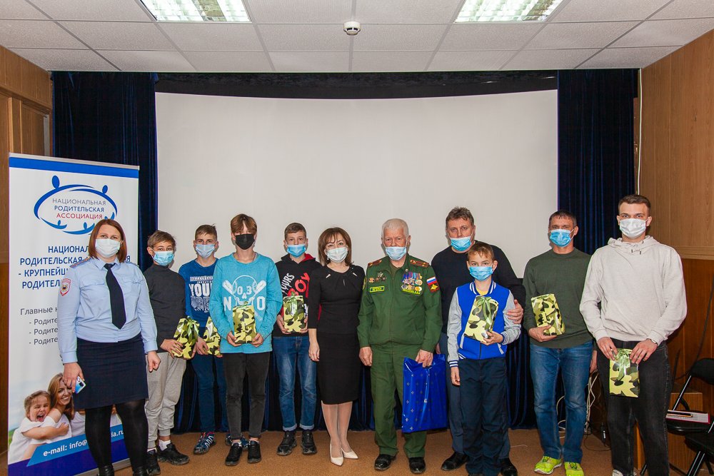 #минсоц Центр «Содействие» организовал мероприятие по патриотическому воспитанию
minsoctrud.astrobl.ru/novosti/centr-…