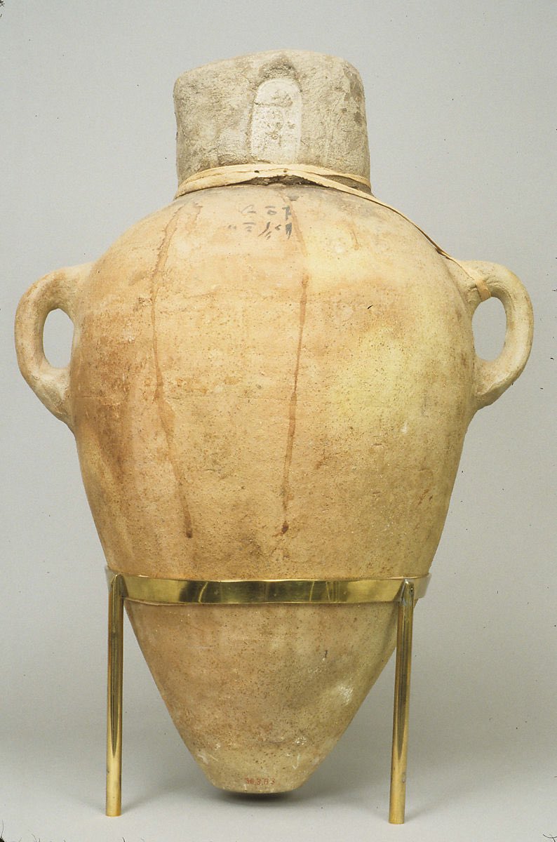 LevantineSeals's tweet photo. institutions in private or legal transactions. Seal impressions can also serve for branding purposes, to indicate the prestigious origin of an item. The impression on this jar sealing shows the name of Pharaoh Hatshepsut. This vessel was found in an Egyptian tomb, but … [2/3] https://t.co/kR9i5cUUqr