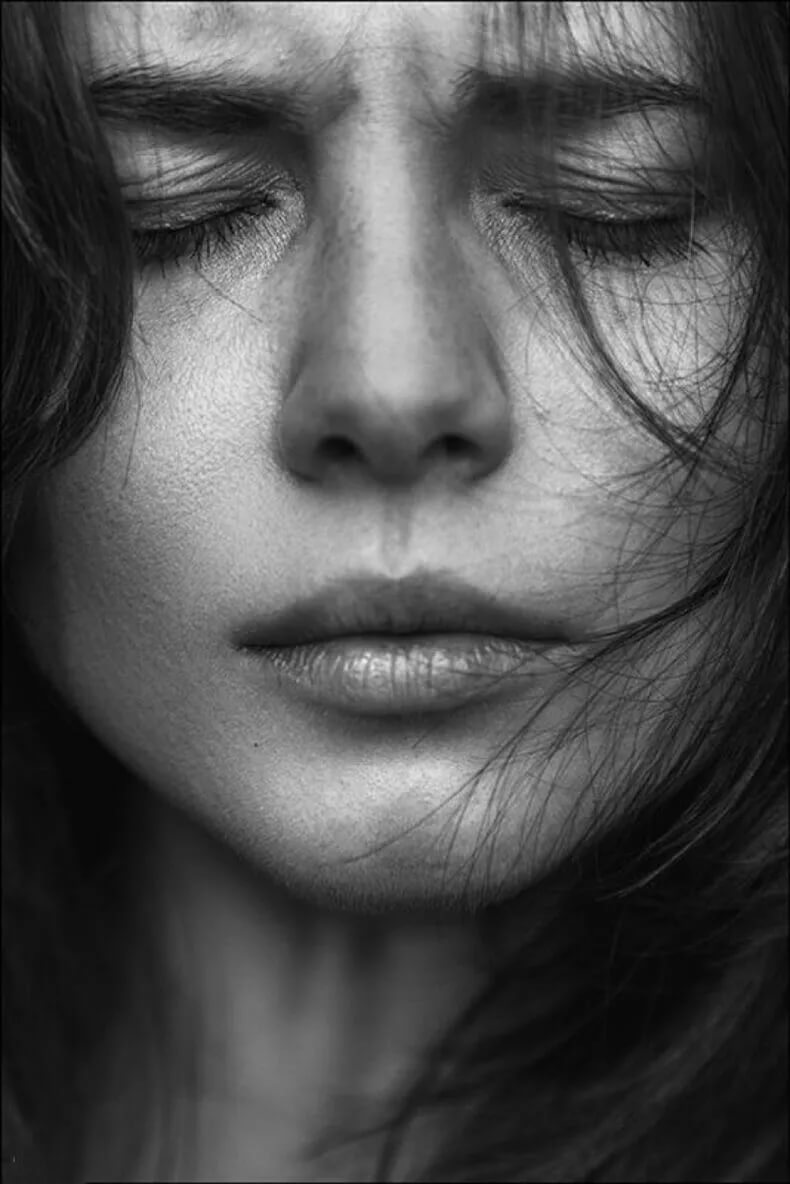 Среднестатистическая женщина плачет 16 месяцев своей жизни.