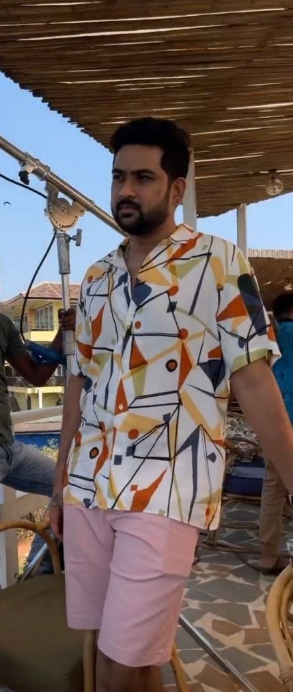 TejRanSlaying's tweet photo. #Omii dikh gayoo 👀🤓🤣
#TejRanxDMF #TejRan ❤️🧿 https://t.co/lQ6vrRgKij