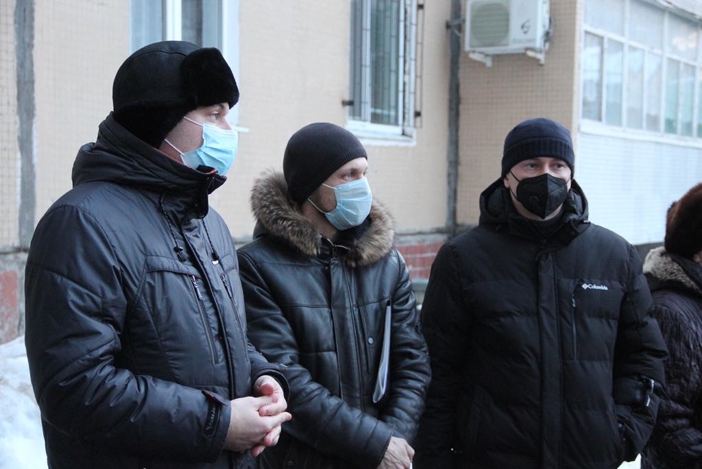 NozhechkinIV1's tweet photo. Вместе с региональным Фондом модернизации ЖКК Ульяновской области разъясняем жителям условия губернаторской программы софинансирования замены лифтов.
⠀
Актив дома принял решение участвовать, стартует голосование. https://t.co/W87OMEgrbs