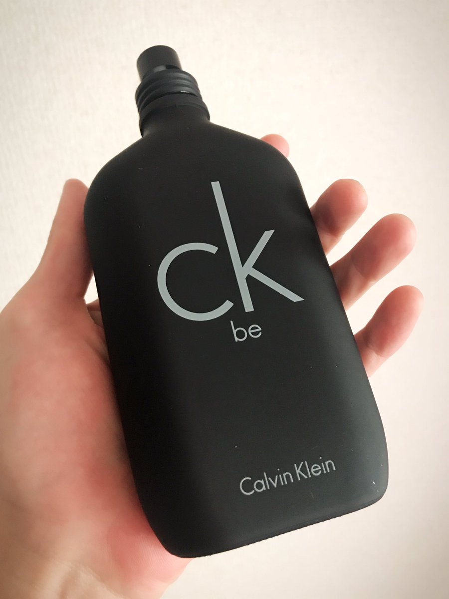 ZOMBIE_INOUE's tweet photo. これつけてたら
おとこは問題ない
安定の香水
きゃるばんきゅらいん🦭
#CalvinKlein
#ckbe https://t.co/EvS1gyoRgV