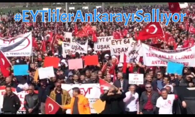 tuncay17yenice1's tweet photo. Siz bahane buldukça biz güçlendik 
Hep birlikteyiz hep 
#EYTlilerAnkarayıSallıyor https://t.co/G5rzQknzf3