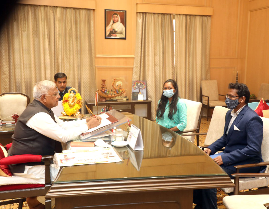 GovernorMP's tweet photo. राज्यपाल श्री मंगुभाई पटेल से राष्ट्रीय सचिव, नेशनल एलायन्स ऑफ सिकल सेल ऑर्गनाइजेशन, नागपुर, श्री गौतम डोंगरे ने आज राजभवन में सौजन्य भेंट की। https://t.co/eeZVCVW10K