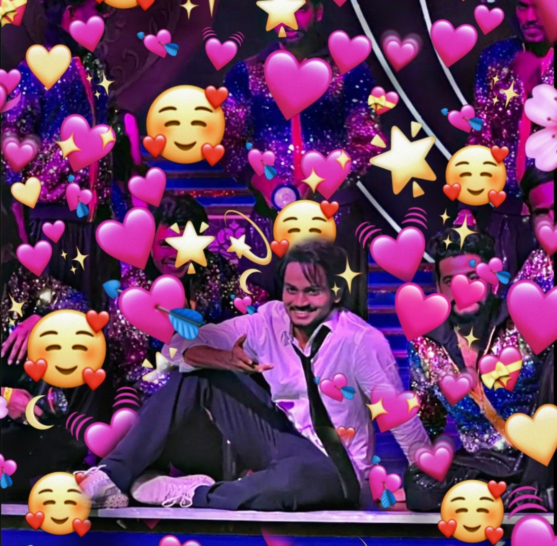 MindCherishh's tweet photo. Happy Bday @shannu__army 🤗❤💙
Have a great year! Stay blessed 😇💗
#Shannu https://t.co/UVV0tSdTCp