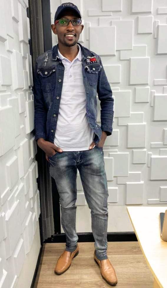 #KuhustleFreshTuesday! 
Rwimbo Top Tukiruta wira
<a href="/nguyo_simon/">Gitahi wa Nguyo-Tash</a>