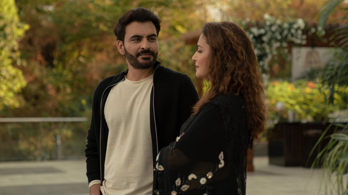 LifestyleWithTH's tweet photo. Interview | When the plot is @MadhuriDixit 
With fame and its pitfalls as its juicy centre, writer-director @NewYorkSri spins a new drama for @NetflixIndia that showcases the #actor to her best advantage.

Udita Jhunjhunwala writes: https://t.co/vhxHe9Iwri

#MadhuriDixit https://t.co/SFUMVokh57