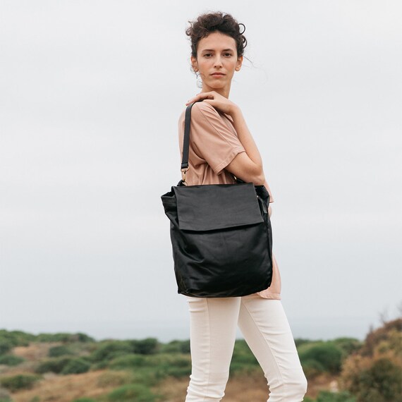 CyanBags's tweet image. Black Backpack Purse, Leather Backpack Women, etsy.me/3p8pkX7 #backpacks #womensatchel #shoulderbackpack #womenbackpack @etsymktgtool