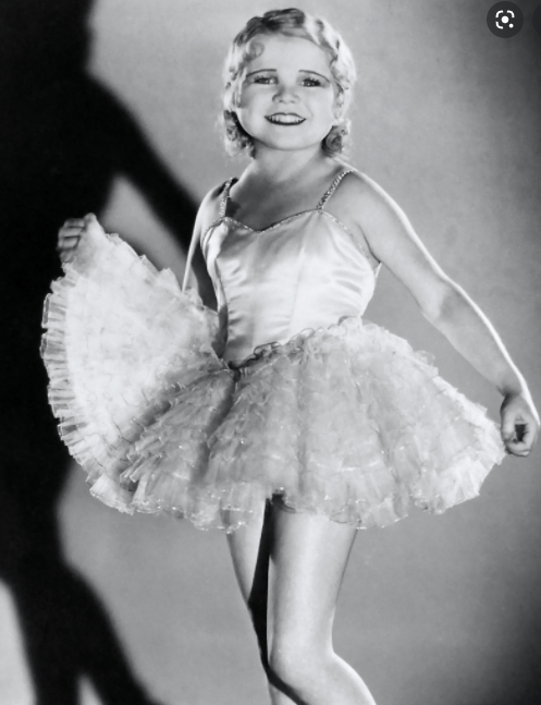 A very Happy Birthday today to the actress, director, producer, businesswoman, and talk show host Drew Barrymore 