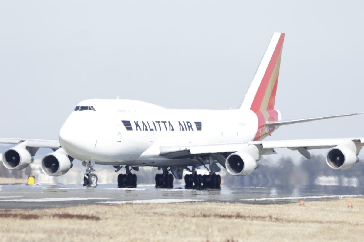 HappinessIsm00's tweet photo. KALITTA AIR
#RW36
#横田基地 https://t.co/XaemOfXrva