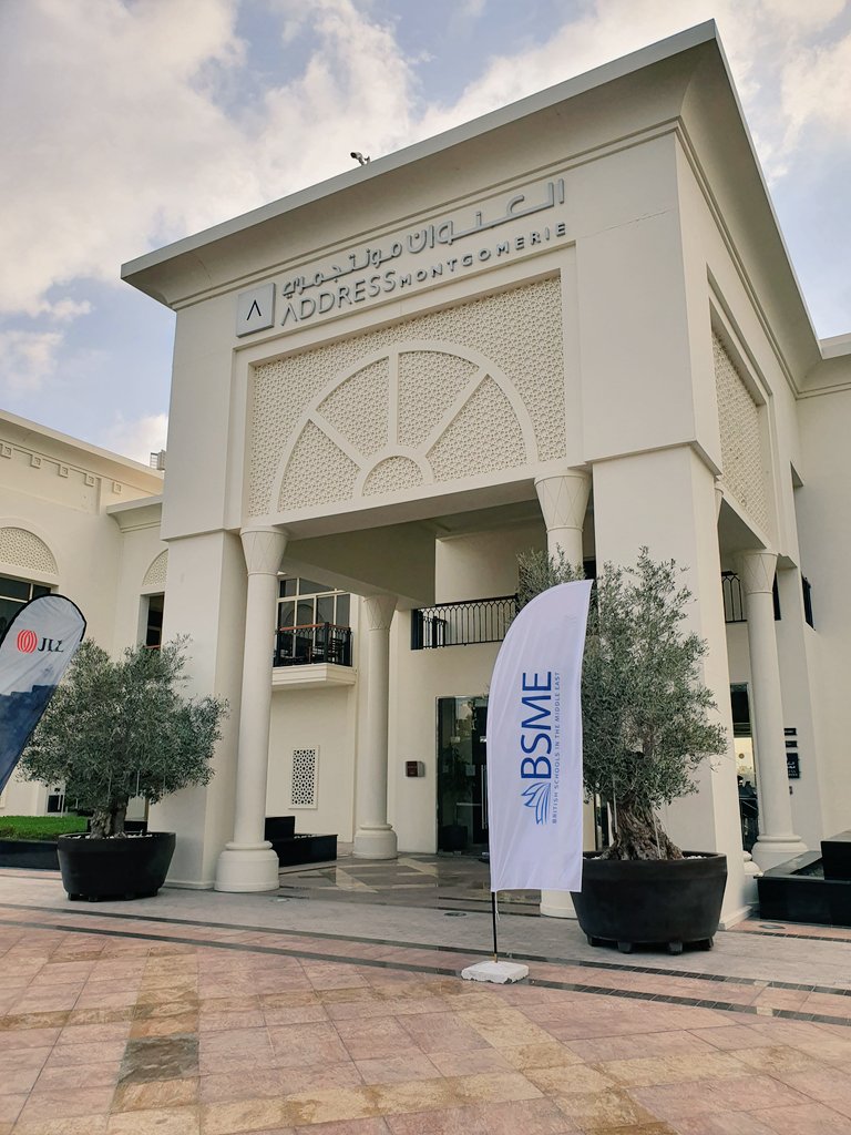 DESCgolf's tweet photo. A great start to the @BSMEorg golf event. Good luck to all @DESCgolf  students. #golf #descpe #descsport #participation #enjoyment https://t.co/37G8gZ99QR