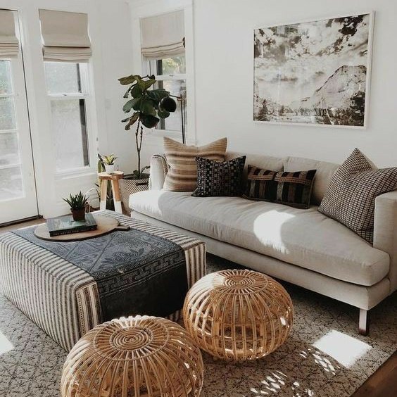 skz_ship's tweet photo. Apartment 
Seungjin filo au

Hyunjin family owns apartment nag hahanap ng murang lugar or students who's looking apartment/dorm to stay near in their school..he is not really interested in running the apartment until cute puppy-like guy asked to rent in their apartment. https://t.co/vt7a7jIkLm