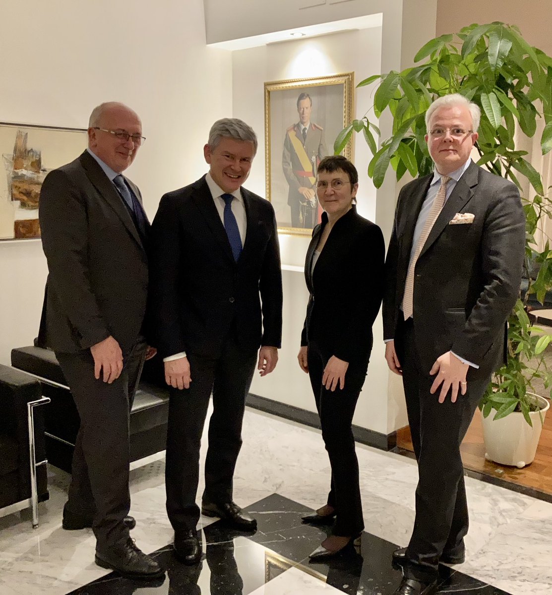 Fruitful discussions with the Luxembourg Ambassador to Italy, H.E.Mrs @pranchere and the Director of the #Luxembourg School of Religion & Society @lsrs_lu, Prof. Jean Ehret with Rev.B. @jean_paul57, Ecclesiastical Counsellor at the Luxembourg Embassy to the Holy See 🇱🇺🇮🇹🇻🇦#LSRS