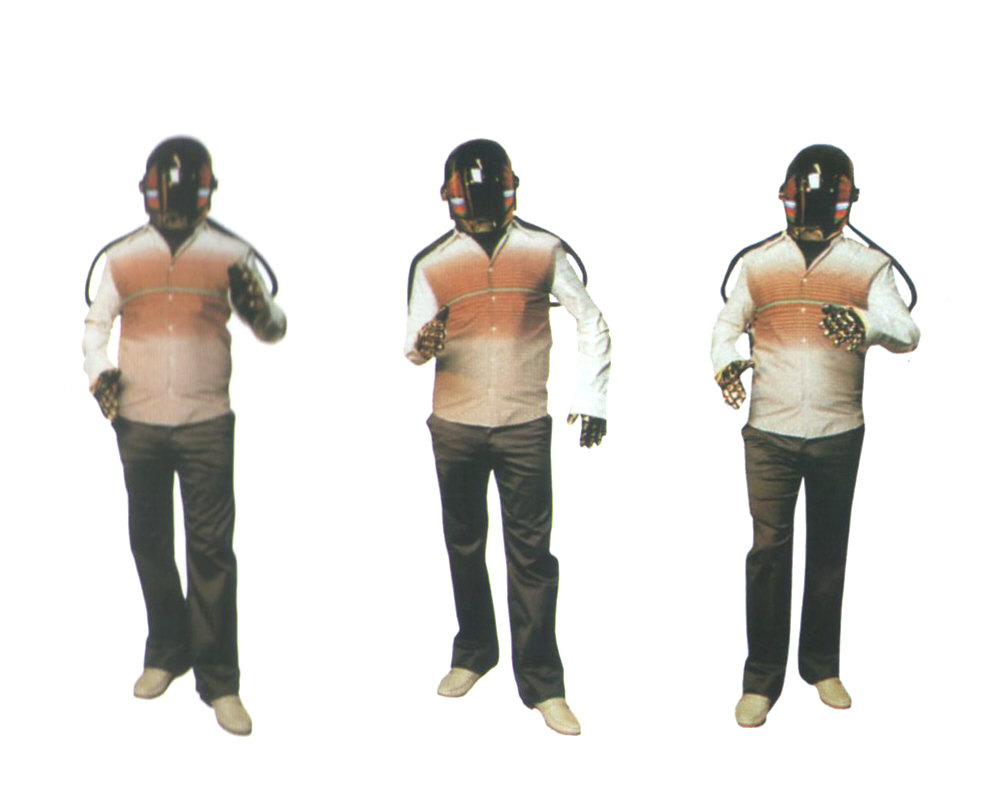 Daft_Wub's tweet photo. Daft Punk photographed in 2000/2001 by Chiba Naobumi for Switch magazine https://t.co/y42dfZu3lf
