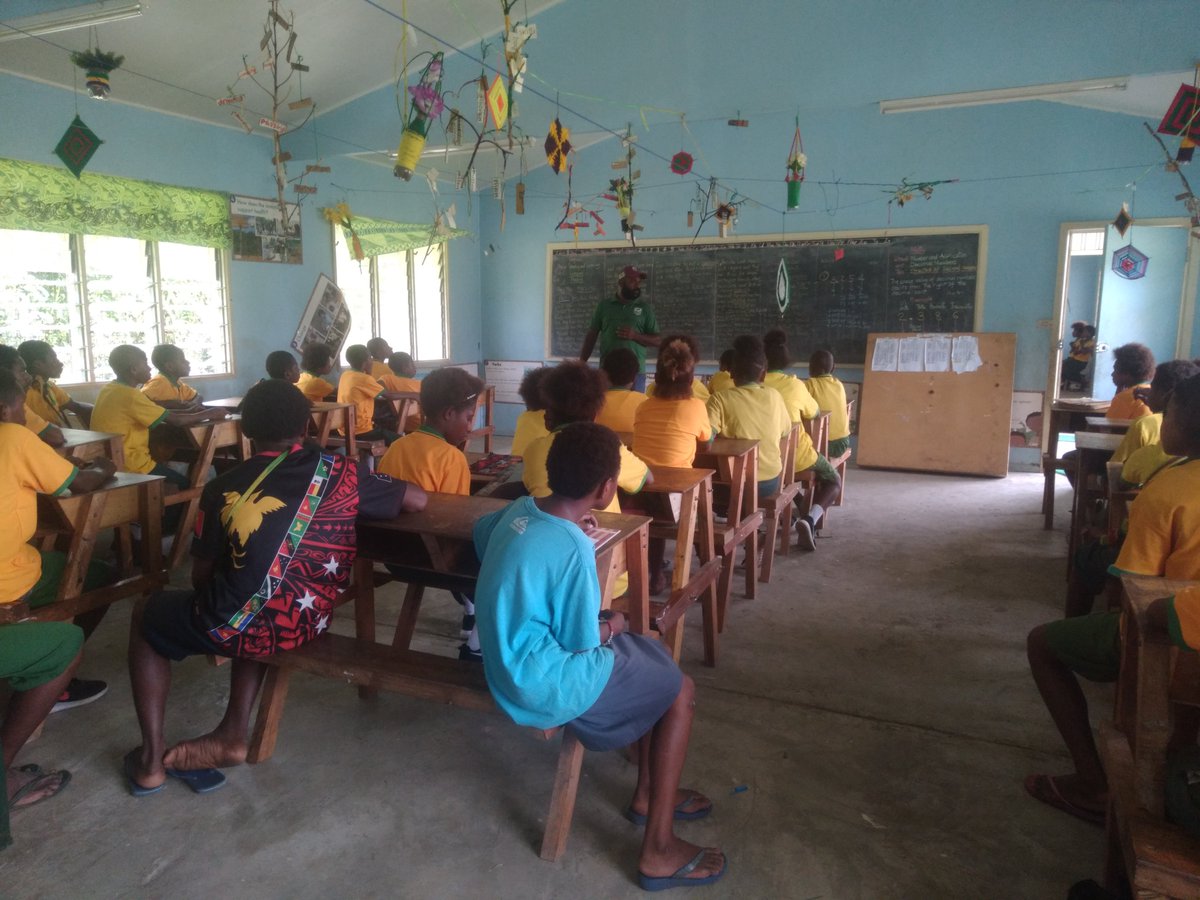 NRL in PNG tweet media