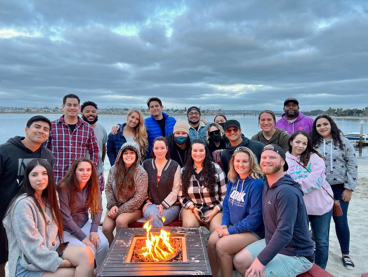 Jammersfield's tweet photo. Birthday Bash/ Deployment Going Away was a success. Sunday Funday in good company 🍻
The start to many more Boat days to come! 

#WeekendBirthday 
#CheersTo33YearsYoung https://t.co/HkyELK4AVT