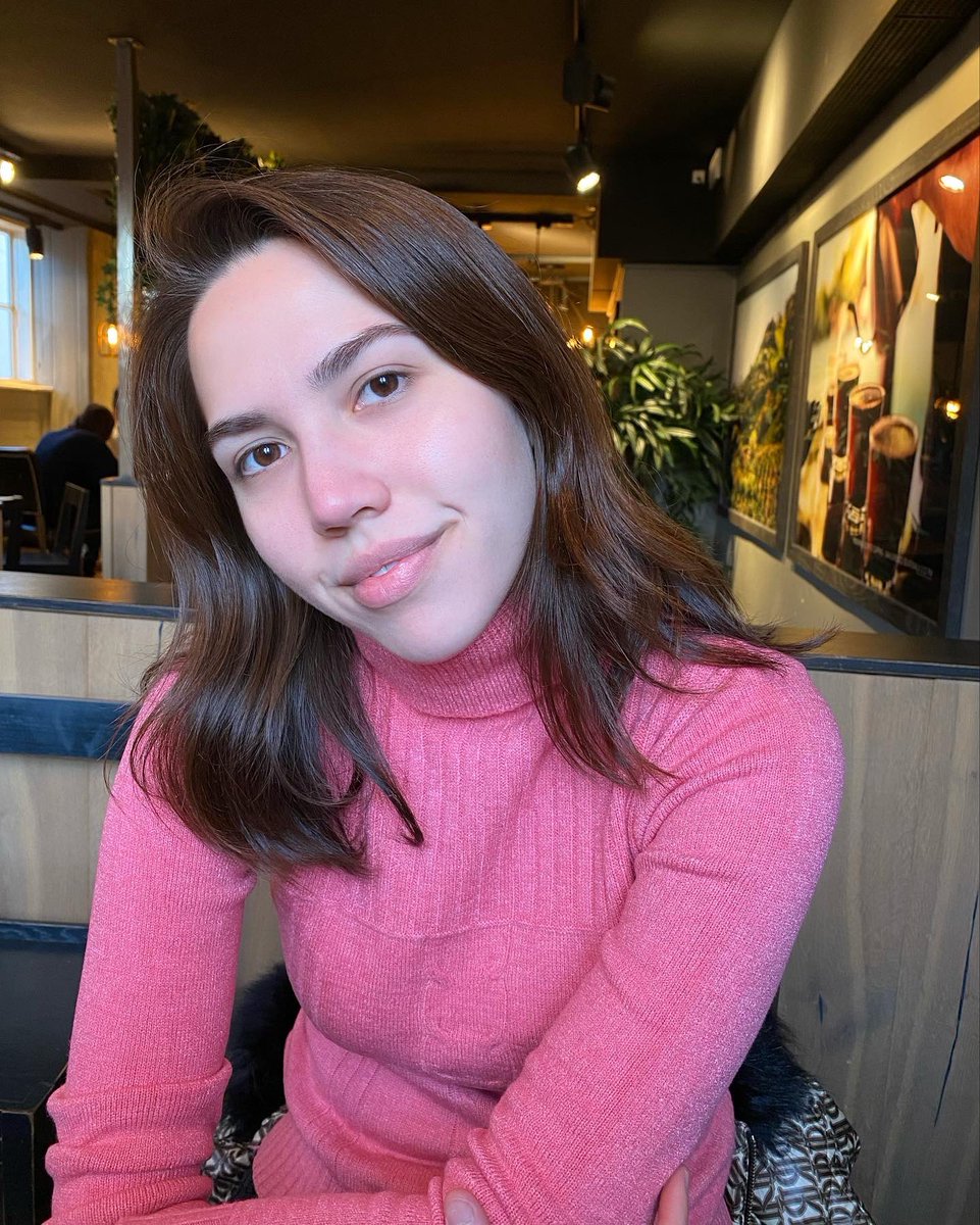 sophiafredskild's tweet photo. Sitting in a Copenhagen café, wishing you all a wonderful day! 😊💗

#Copenhagen
#Café 
#SophiaFredskild https://t.co/h9Wc4ZbKz2
