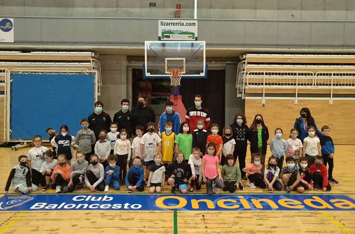 FNBaloncesto's tweet photo. Vuelve el Programa Educa: iniciación deportiva no competitiva para niños/as
#ProgramaEduca #Formación @deporte_na
https://t.co/xtUzXuYi27 https://t.co/IB1WPTYeY6