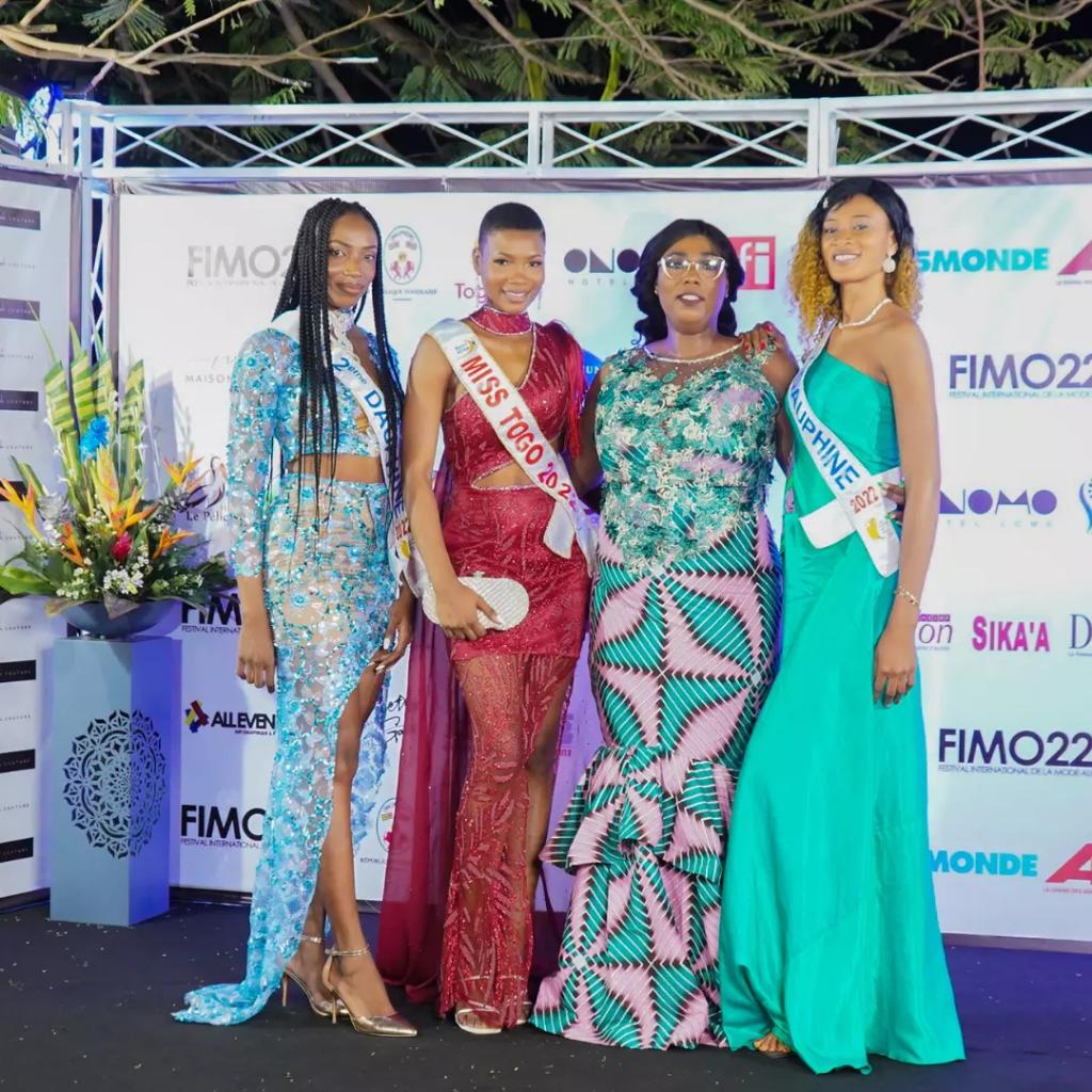 yaoamuama's tweet photo. C'était un grand honneur pour moi de prendre part à ce grand évenement de la mode FIMO228 qui réunit les plus grands acteurs de la mode.
Merci aux organisateurs, félicitations aux stylistes et aux mannequins.
#fimo228
#MissTogo2022
#1ereDauphine https://t.co/y3ZlqEgHUL