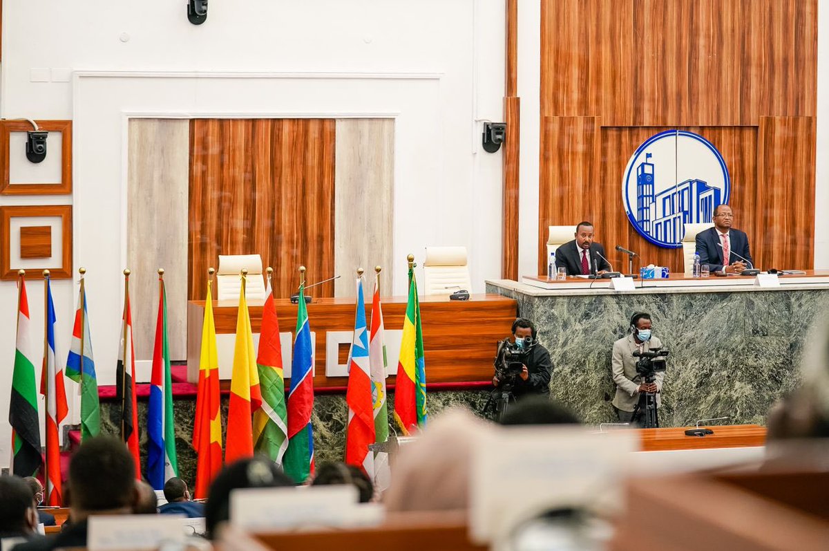 PMEthiopia's tweet photo. Regarding South Sudan: We are having discussions at the government level to address concerns.
#PMAbiyresponds https://t.co/riB3oYUnIi