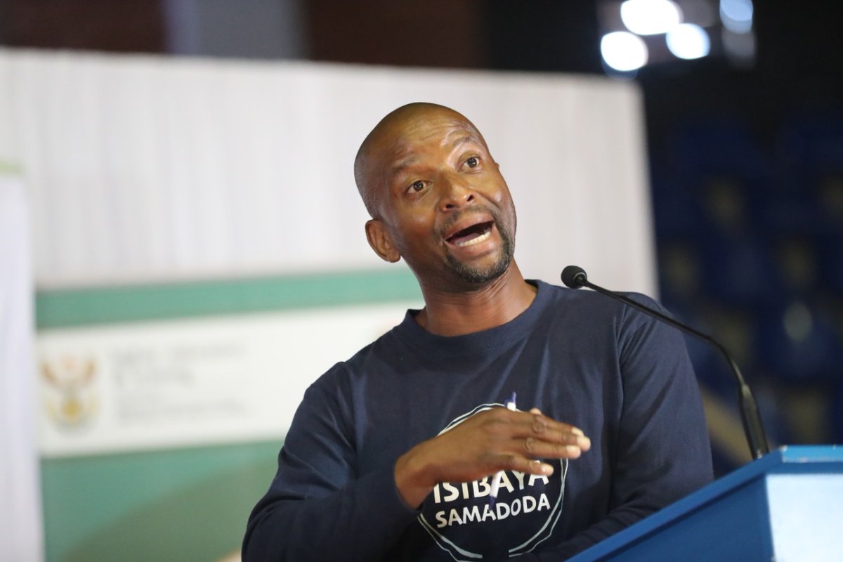 HigherEduGovZA's tweet photo. Question and Answer session at the Sexual Reproductive Health awareness held at  @UNIZULUongoye, KwaDlangezwa Campus #KeReady #SaveStudentLives #StudentsHealth https://t.co/jZealCeay6