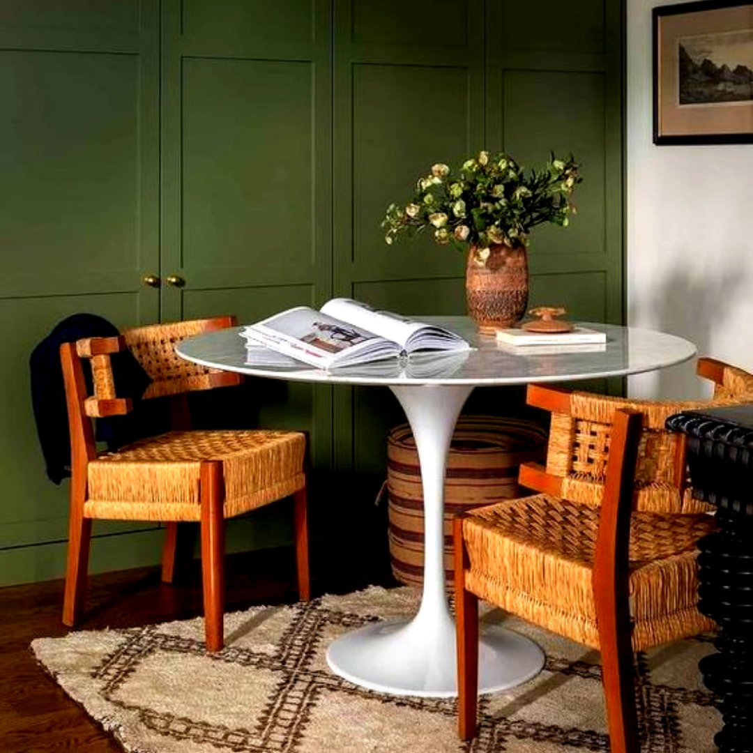 ModernInDesigns's tweet photo. People who love Mid-century modern designs, for them we have the Tulip Tables that can be used for multiple purposes.

The top of the table is Beveled white marble &amp; the thickness is 0.5"H
Shop now: https://t.co/ah4xH04wpB

#pyramidchair #chairs #modernfurnitures #modernindesigns https://t.co/vZulzVCzUk