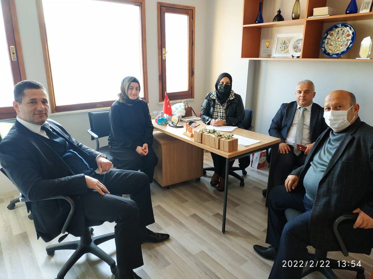 akkadinkol's tweet photo. GSB İlçe Müdürümüz Sayın @enginuz73233104, Belediye personel Müdürümüz Sayın Mehmet İLYAS, İlçe Kadın Kolları Başkanımız Sayın @satuahin1 'e taziye ziyaretinde bulundular.
Ziyaretlerinden ötürü Kendilerine Teşekkür ederiz. https://t.co/jIryHe3H9x