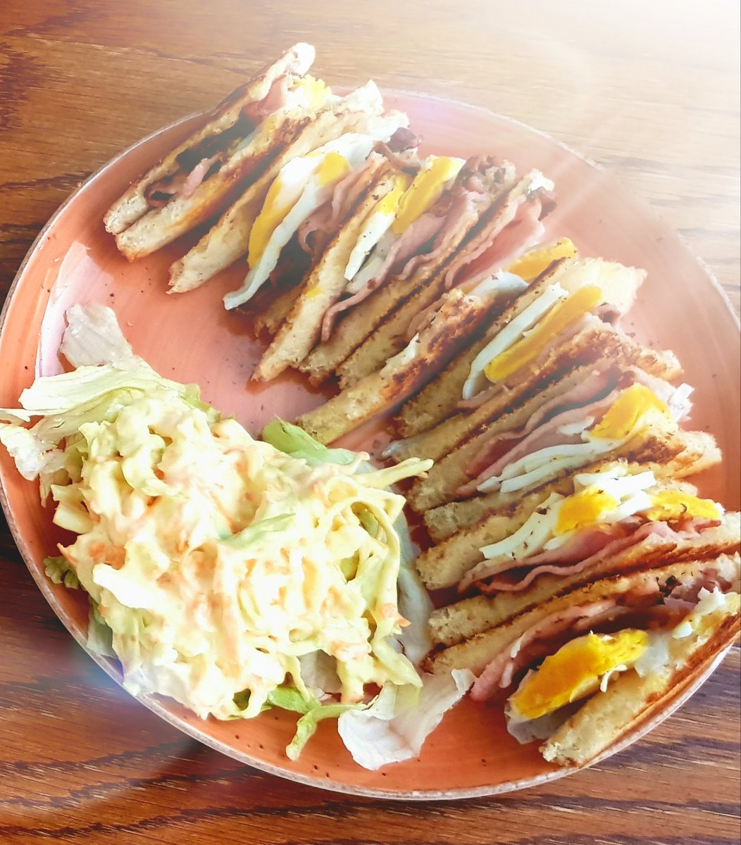BigBossDiner's tweet photo. How to make the perfect BLT:
B - Bacon 😋
L - Little more Bacon😋
T - Top up with more Bacon😋
Toasty #Tuesdays 2 for R85 🥪🥪 #toastedsandwiches #bestburgers #alcoholicdrinks #Chillout #DiiD #jozistyle https://t.co/B4hNtwyLmS