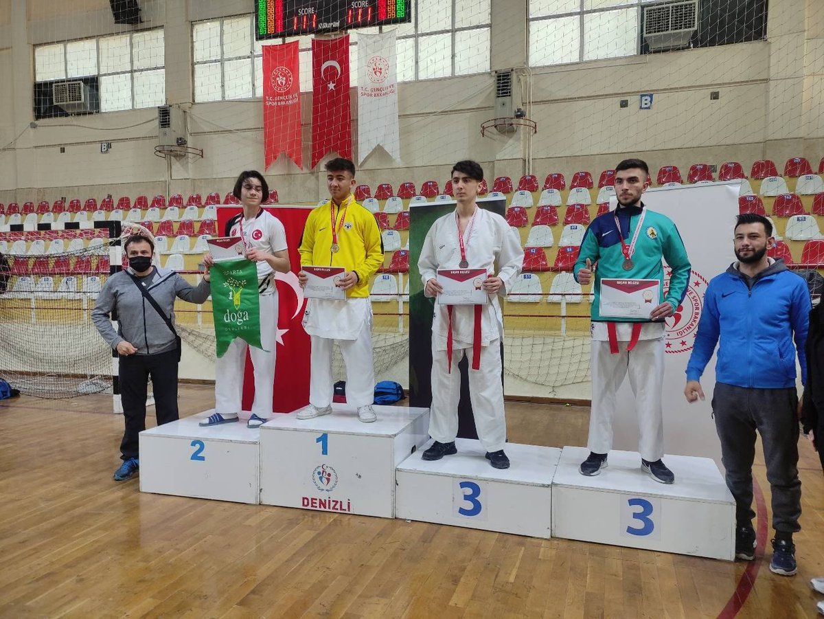 MopakM's tweet photo. Okulumuz öğrencilerinden Sinan BAŞSOY Karate Gençler Bölge Şampiyonasında 3. olarak Türkiye Finallerine gitmeye hak kazandı. Öğrencimizi tebrik ediyoruz.
@izmir_ilmem 
@kemalpasa_mem https://t.co/y9y2E3fdMT
