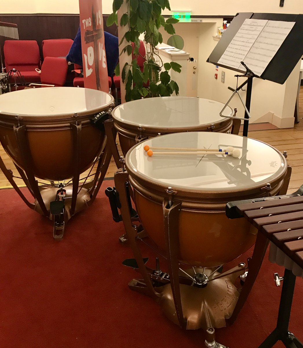GlasgowCCB's tweet photo. It's rehearsal day! The pieces are just fantastic this time around! Don't forget, if you play Oboe, French Horn or Percussion, we want to get you on board! Get in touch, get back to playing! #livemusicglasgow #gccb #oboe #frenchhorn #percussion #joinus #hampdenagain? https://t.co/x1E1NnKT49