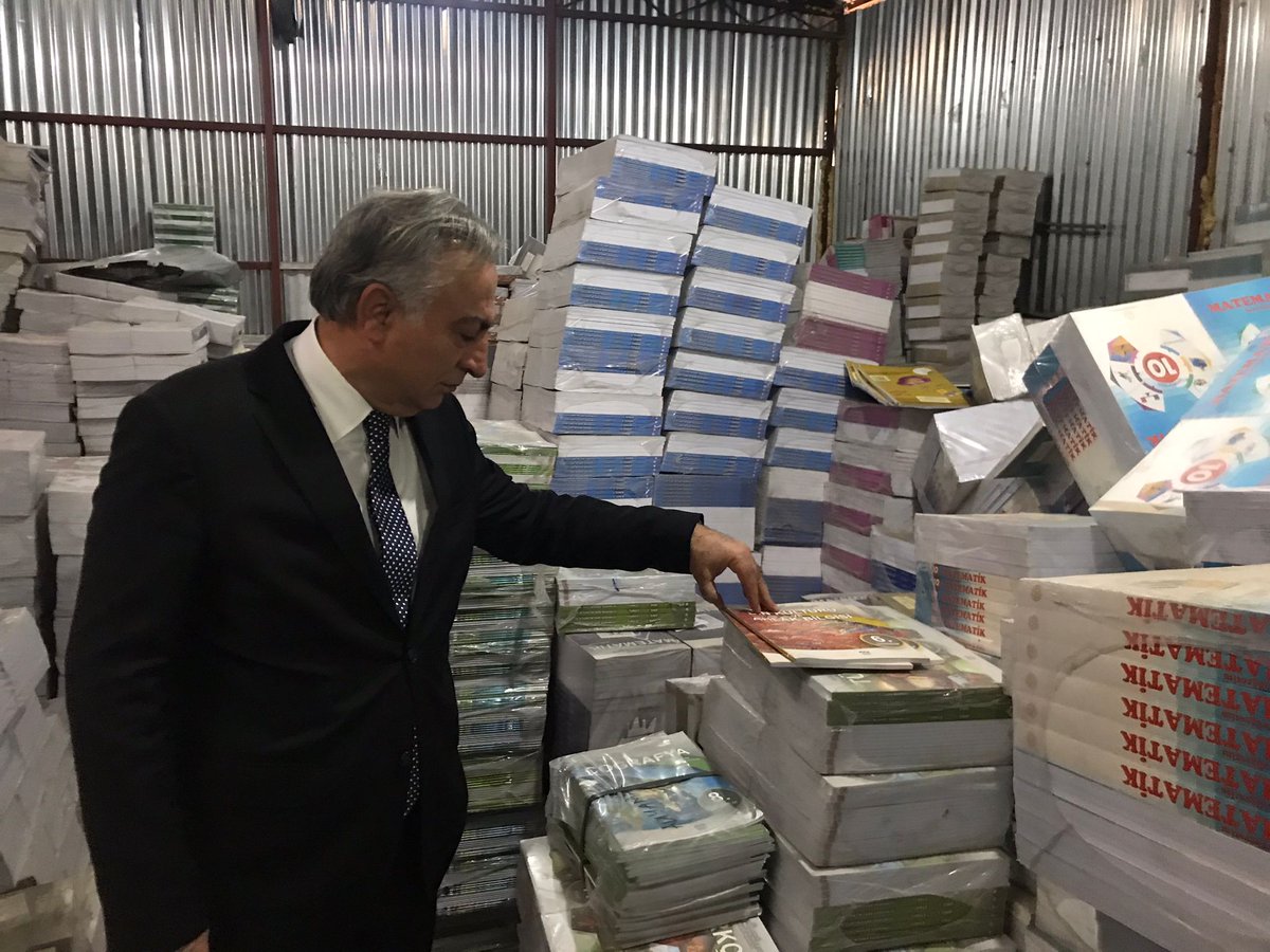 HakanGonen06's tweet photo. Halk Eğitim Müdürlüğümüze bağlı Açık Öğretim Lisesi Bürosunu ziyaret ederek, yapılan iş ve işlemlerle ilgili personellerden bilgi aldık. 
@tcmeb 
@adiyamanmem https://t.co/1edzYTckgl