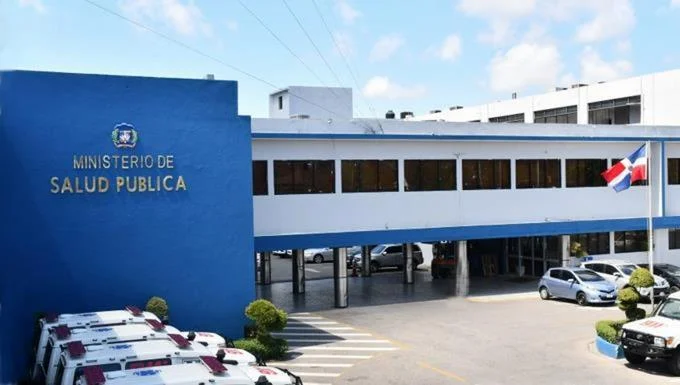ListinDiario's tweet photo. #LaRepúblicaLD | Ministerio de Salud emite alerta sanitaria en formulas Similac, Alimentum y EleCare por aparición de bacteria
 
https://t.co/SsCgw0IWzK

#Similac #EleCare #Alimentum #Bacteria #ListínDiario https://t.co/zLarGmrc4f