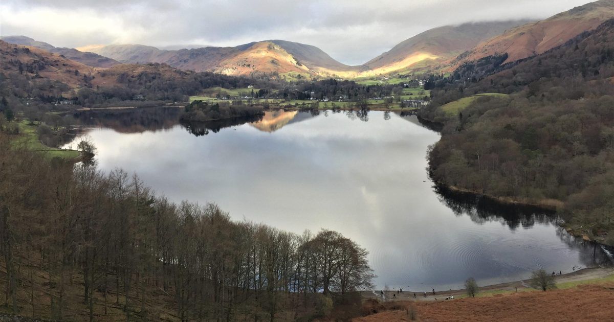 ThreeShiresInn's tweet photo. Despite its relatively small height Loughrigg, at 335m, boasts one of the best views in the Lake District. 

Check out this circular route from the Three Shires Inn traverses Loughrigg via pretty Lakeland villages and countryside.

https://t.co/NUyn9ob4a0 https://t.co/zXFDbkCmJn